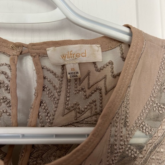 Aritzia Dressy Tank - Picture 3 of 3